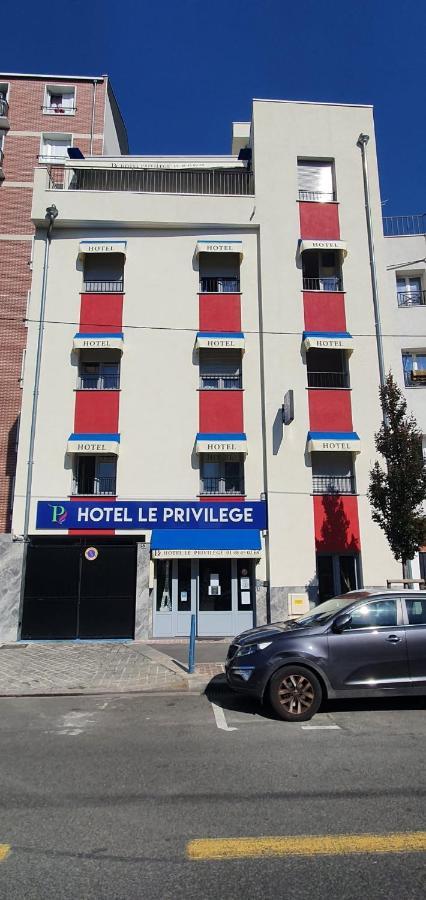 Hotel Le Privilege La Courneuve Exterior photo